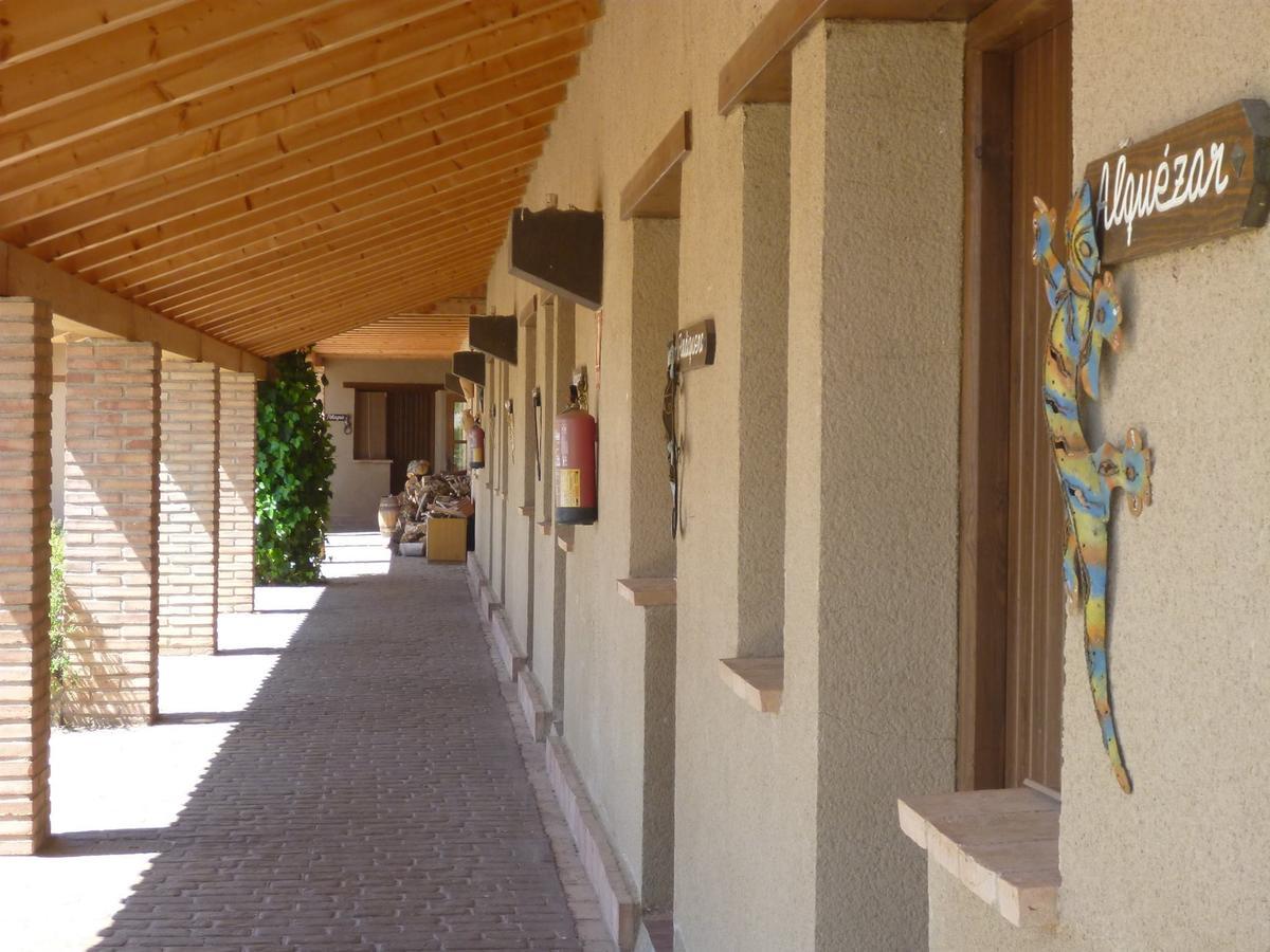 Tantaka - Albergue Los Meleses Radiquero Exterior foto